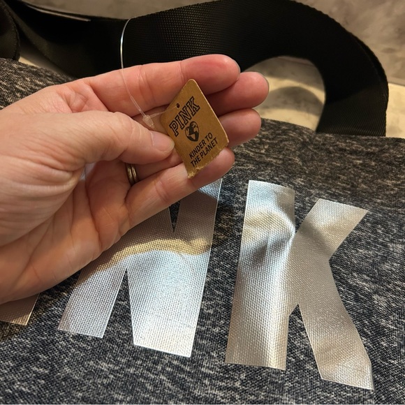 NWT Pink Victoria Secret Gray Weekender Tote Bag 20x13” - Picture 3 of 6